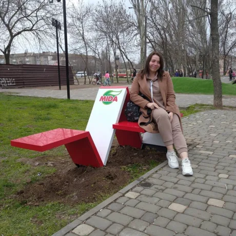 Уличная скамейка декоративная